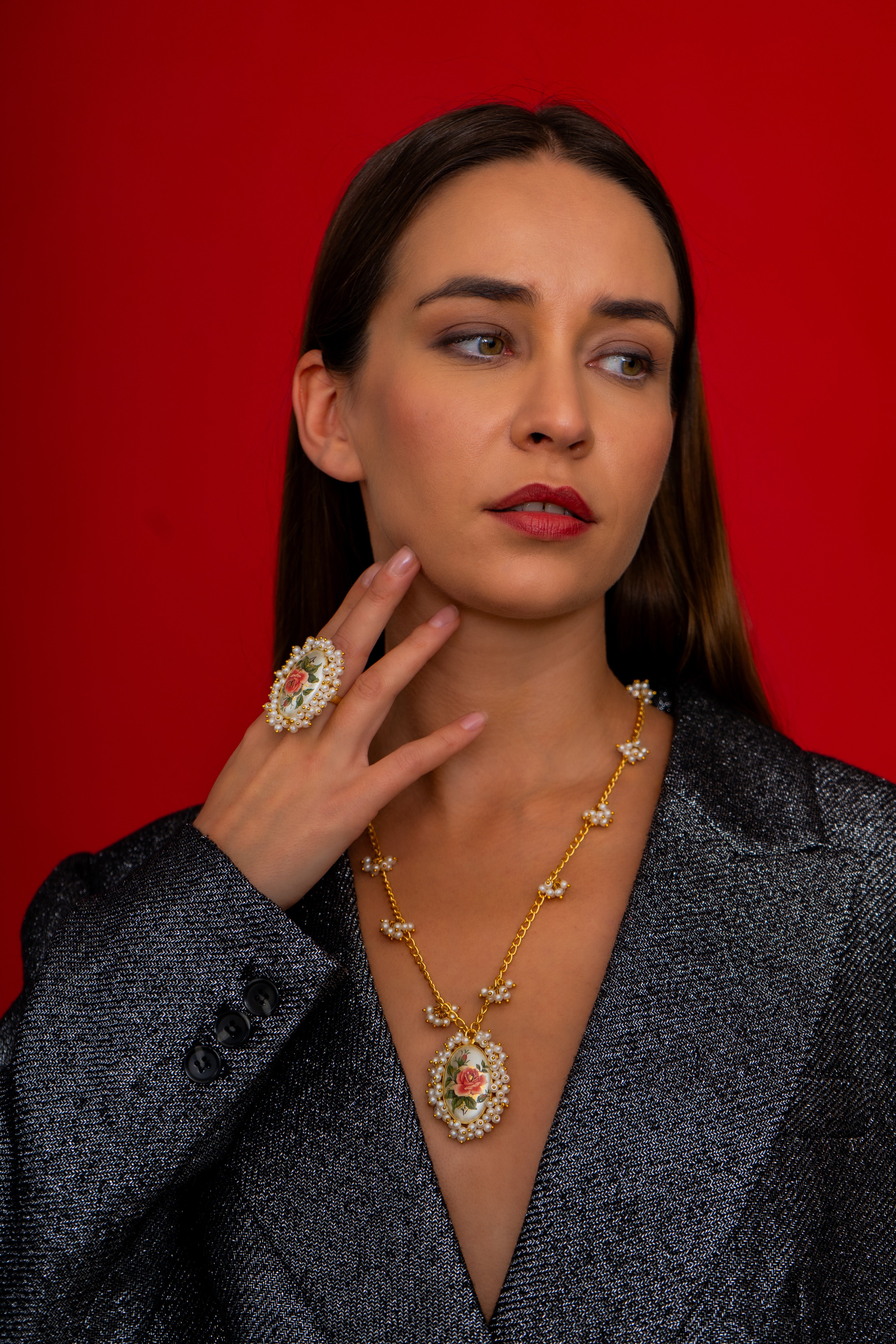 FLOWERNECK with RING